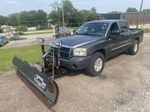 2005 Dodge Dakota for sale at WHEELER AUTOMOTIVE in Fort Calhoun NE