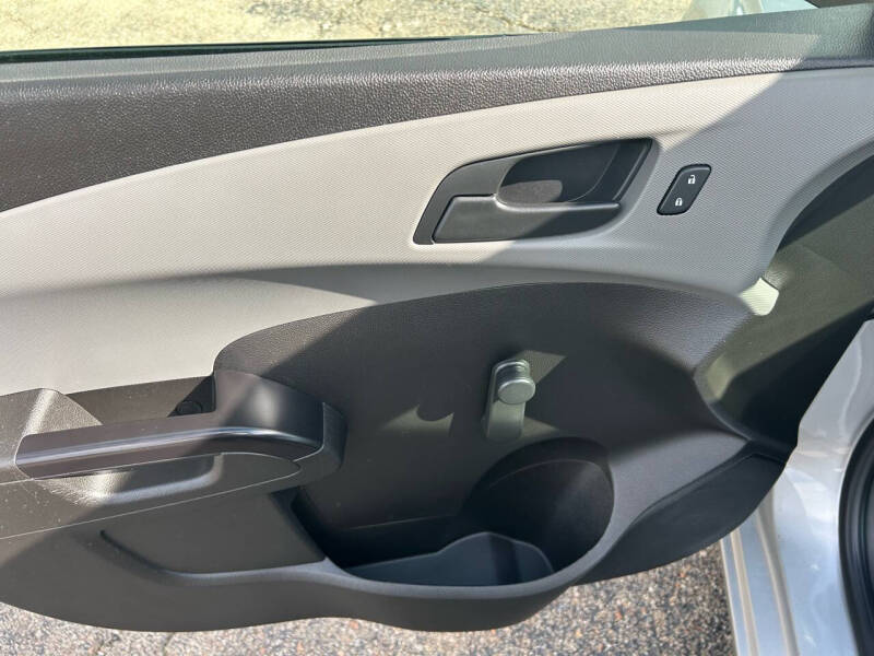 2020 Chevrolet Sonic LT