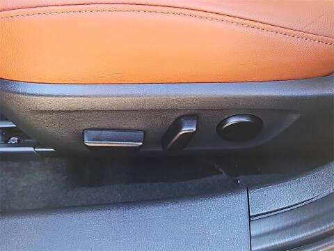 2024 Mazda Mazda3 Hatchback 2.5 Carbon Turbo