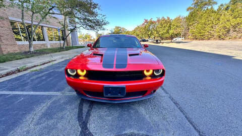2016 Dodge Challenger SXT Plus