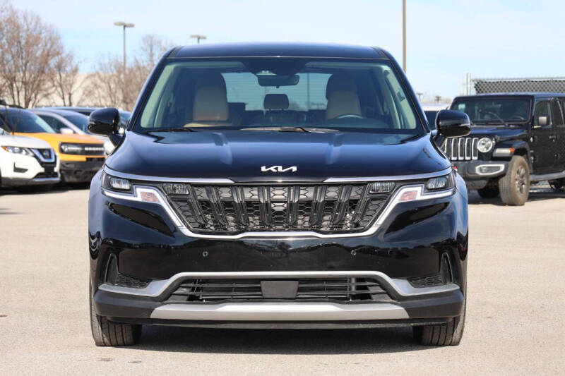 2024 Kia Carnival EX