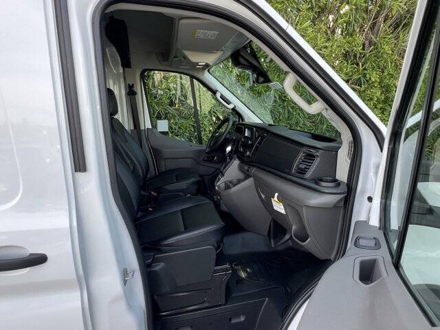 2025 Ford Transit 250