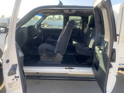 2002 Chevrolet Silverado 2500HD LS