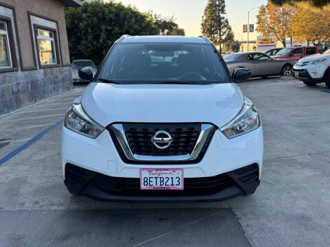 2018 Nissan Kicks S