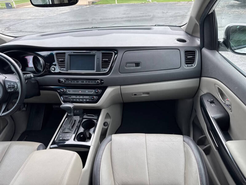 2017 Kia Sedona EX