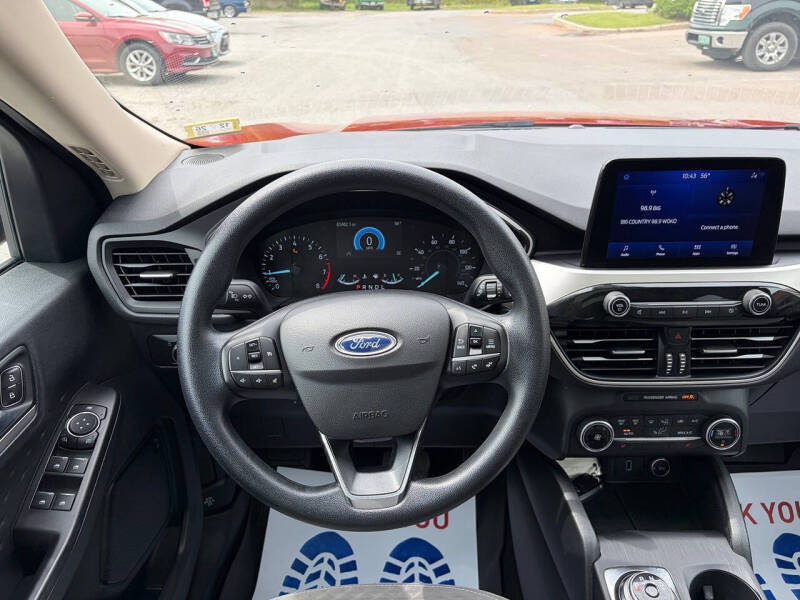 2020 Ford Escape SE