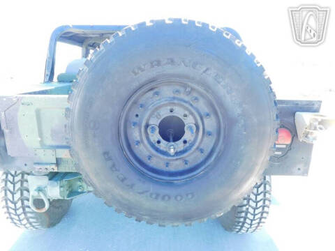 2002 AM General M1123
