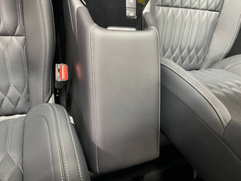 2026 Mitsubishi Outlander PHEV SEL