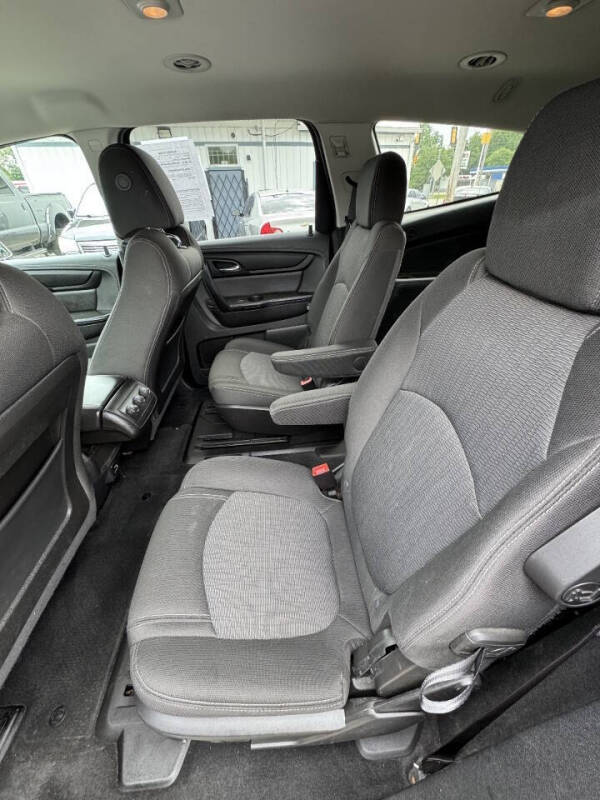 2017 Chevrolet Traverse LT