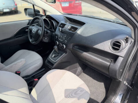 2015 Mazda MAZDA5 Sport