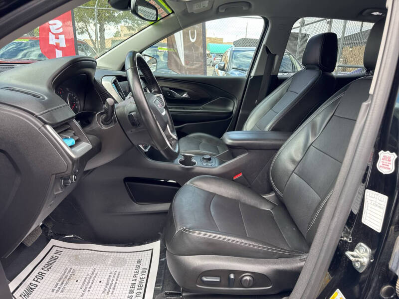 2024 GMC Terrain SLT