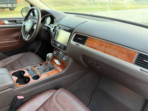 2013 Volkswagen Touareg TDI Lux