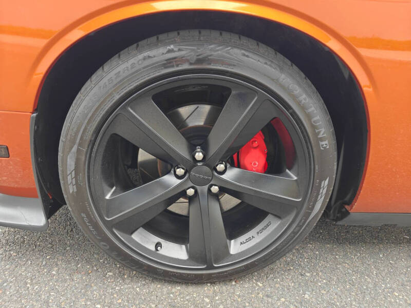 2011 Dodge Challenger SRT8 392
