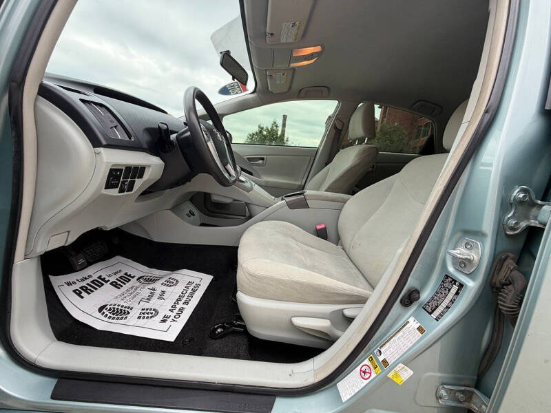 2013 Toyota Prius Two