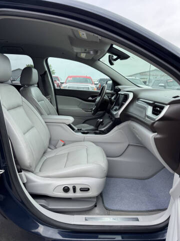 2017 GMC Acadia SLT-1