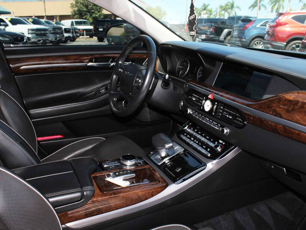 2017 Genesis G90 Sedan - $29,995