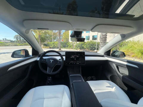 2024 Tesla Model Y Long Range