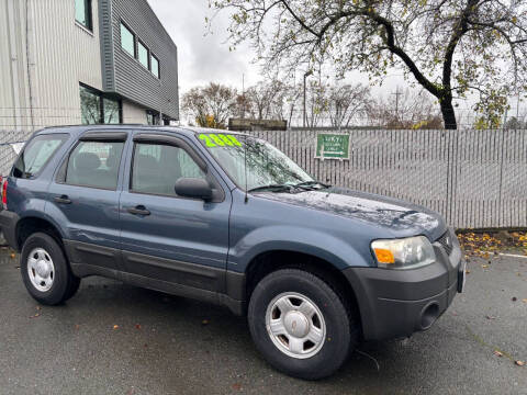 2005 Ford Escape XLS