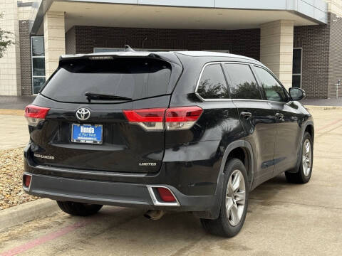 2017 Toyota Highlander Limited