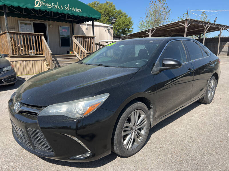 2016 Toyota Camry for sale at OASIS PARK & SELL in Spring TX