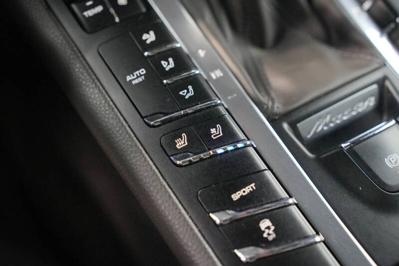 2016 Porsche Macan S