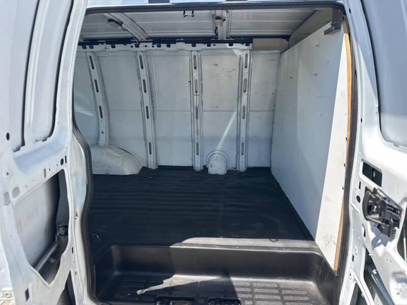 2019 Chevrolet Express 2500