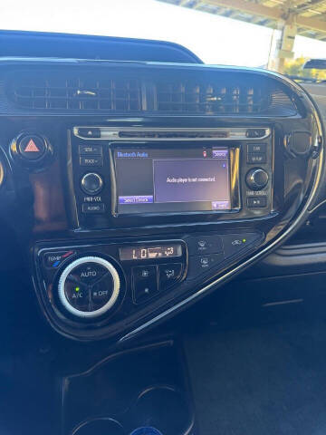 2019 Toyota Prius c L