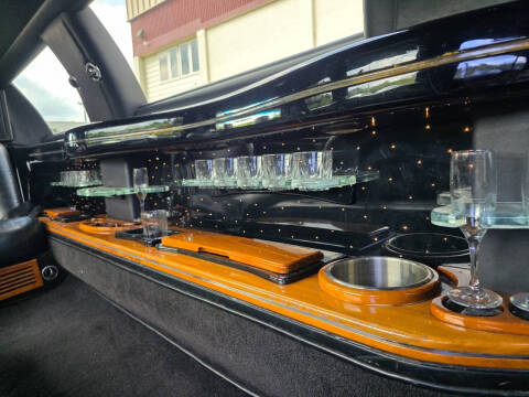 2005 Lincoln Town Car Executive