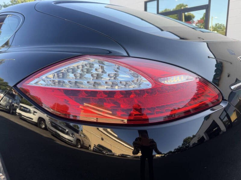 2012 Porsche Panamera