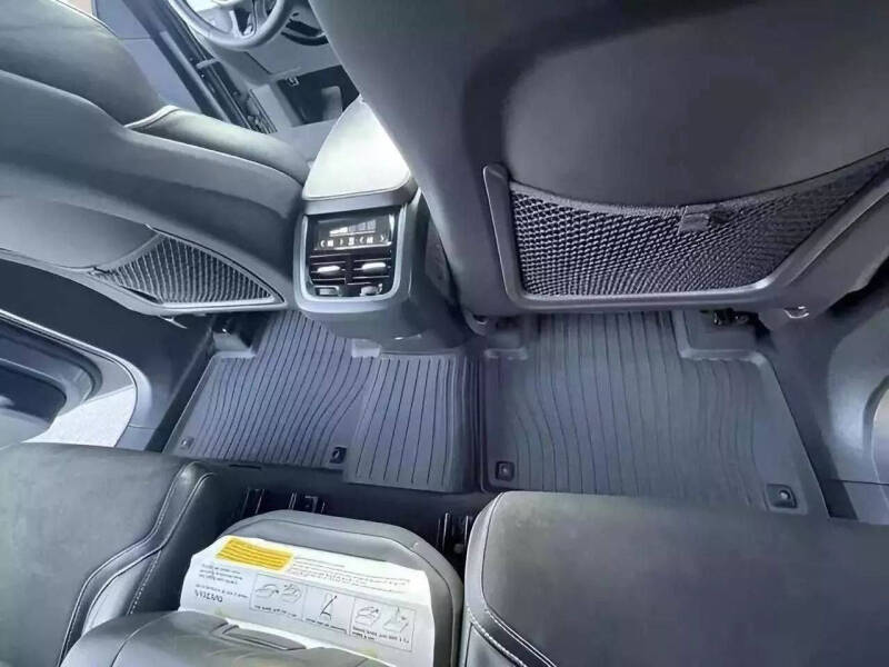 2016 Volvo XC90 T6 R-Design