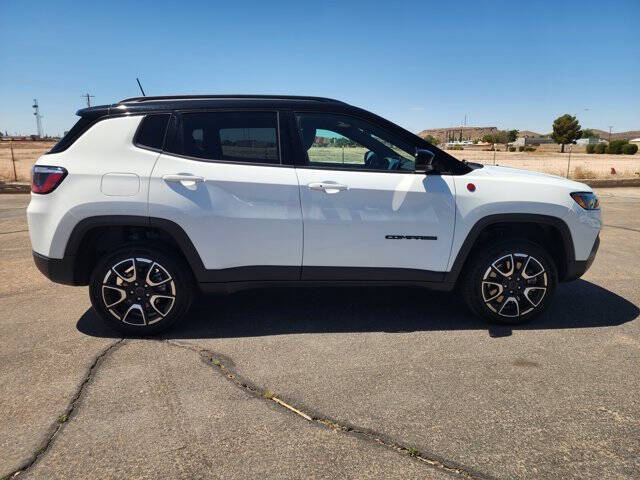 2025 Jeep Compass Trailhawk