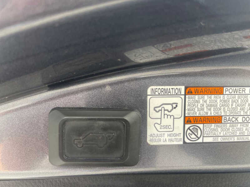 2017 Toyota RAV4 Hybrid XLE