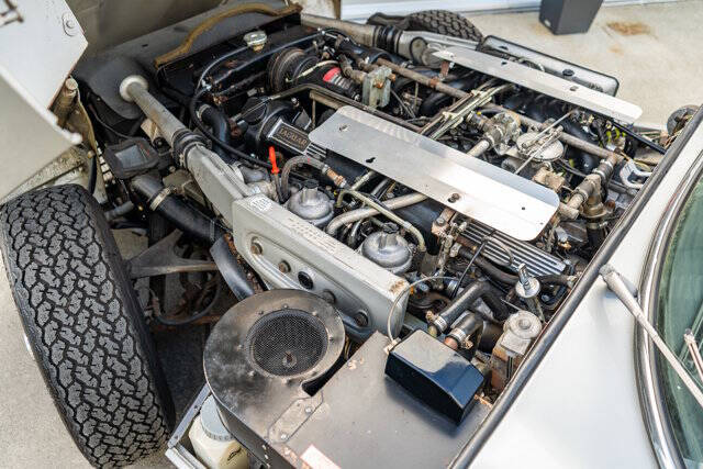 1974 Jaguar E-Type 37