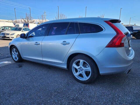 2015 Volvo V60 T5 Drive-E Platinum