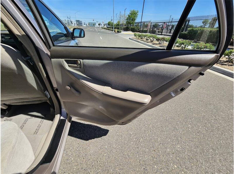 2003 Toyota Corolla