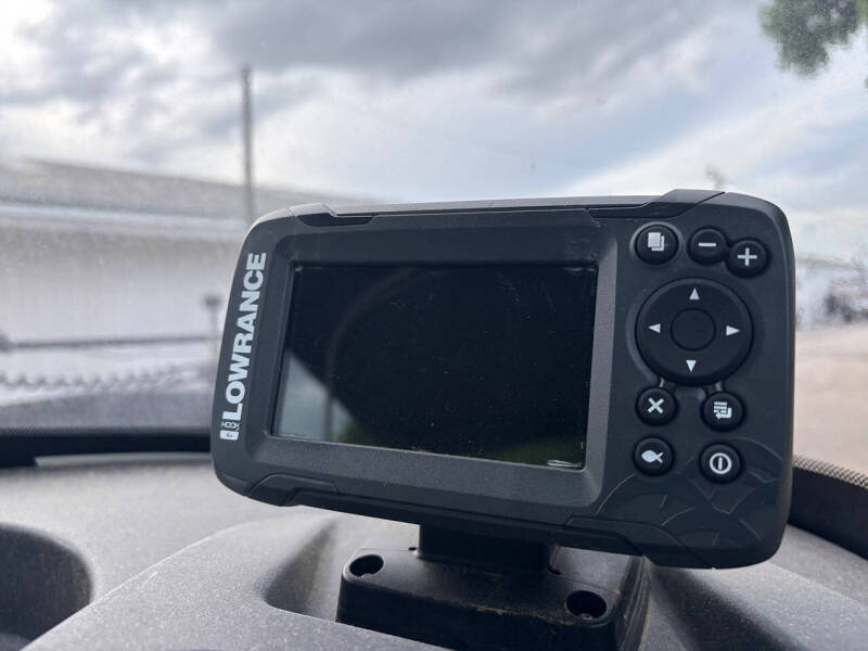 2021 Tracker Pro Guide V-16 SC