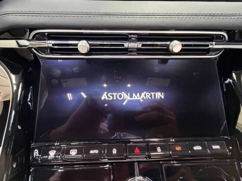 2024 Aston Martin DB12 Volante