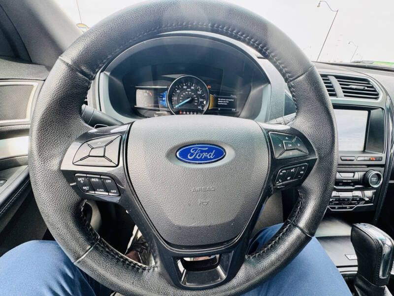 2017 Ford Explorer XLT