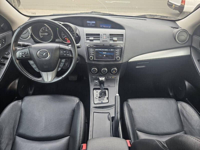 2013 Mazda MAZDA3 s Grand Touring