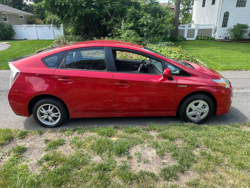 2010 Toyota Prius III
