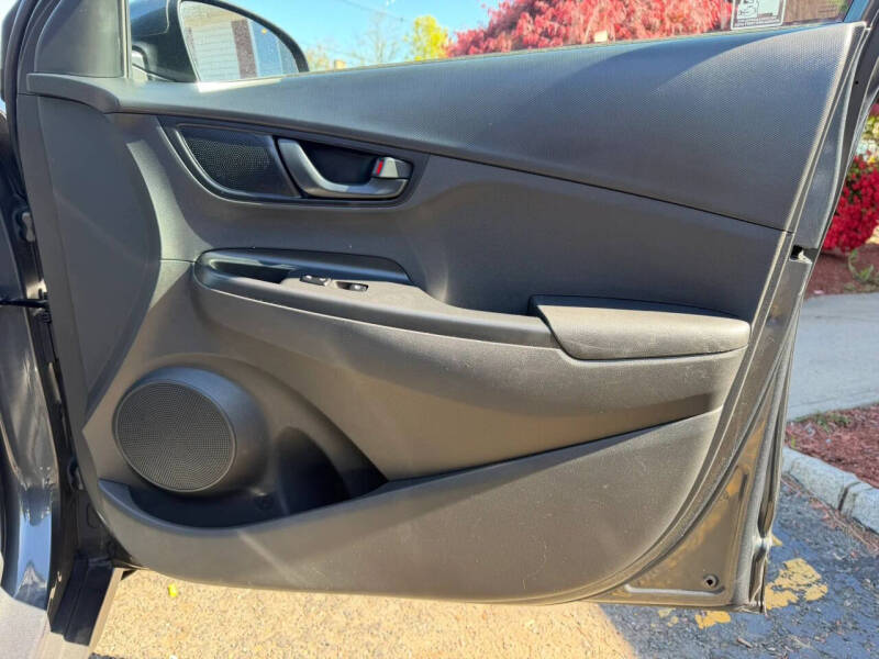 2021 Hyundai Kona SE