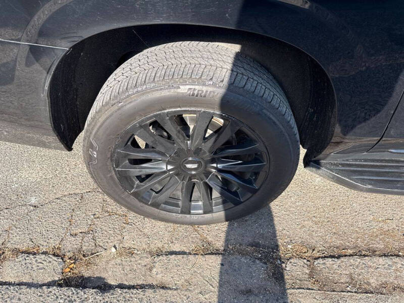 2023 Cadillac Escalade ESV Premium Luxury