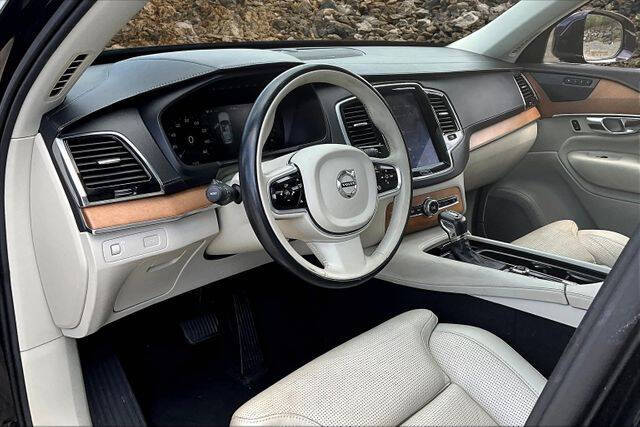 2019 Volvo XC90 T6 Inscription