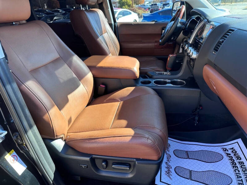 2018 Toyota Sequoia Platinum