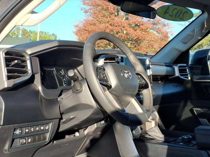 2024 Toyota Tundra SR5