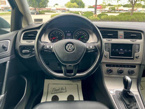 2017 Volkswagen Golf TSI Wolfsburg Edition
