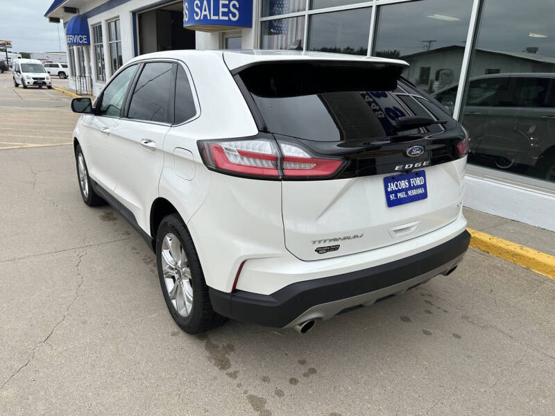 2024 Ford Edge Titanium