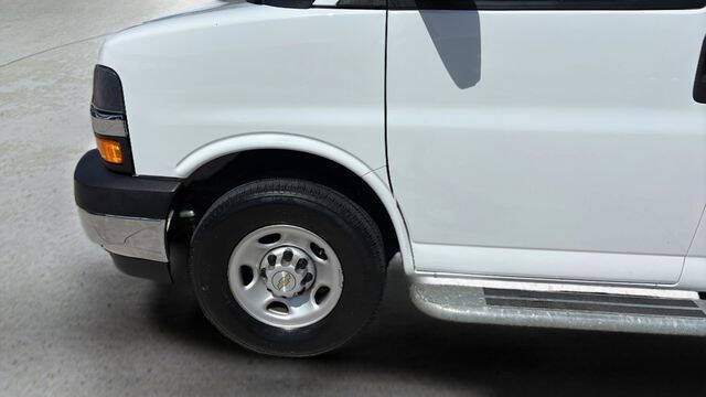 2024 Chevrolet Express 2500