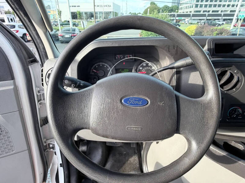 2016 Ford E-Series