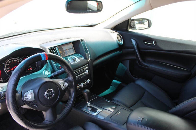 2014 Nissan Maxima